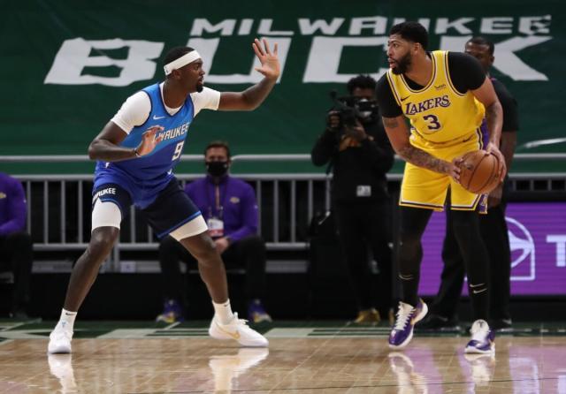 开云-湖人创队史最佳开季客场战绩 浓眉却不满个人表现